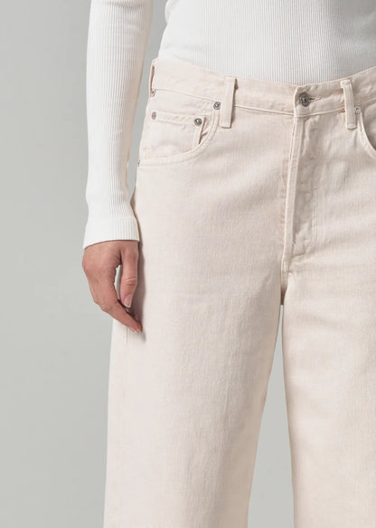 Citizens of Humanity Ayla Raw Hem Crop in Almondette