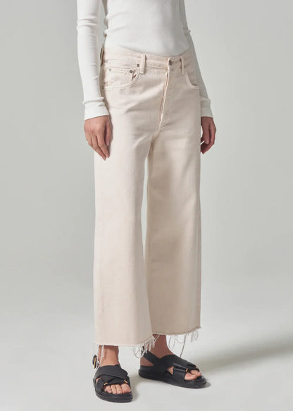 Citizens of Humanity Ayla Raw Hem Crop in Almondette