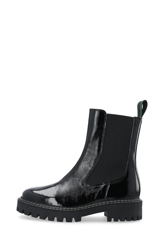 LÄST Demmi Patent Leather Chelsea Boots