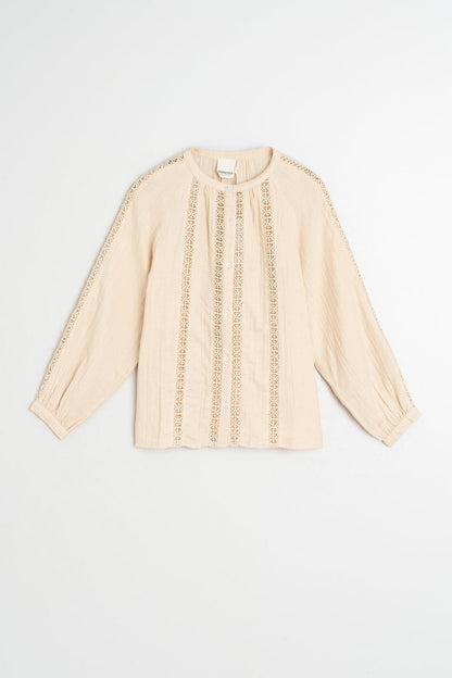 Indi & Cold Remi Double- Gauze Lace Shirt