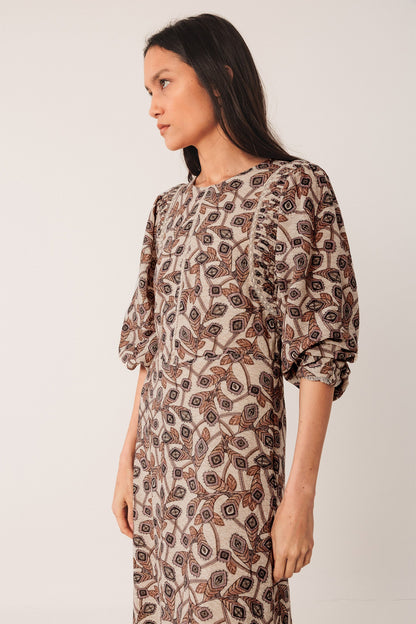 Indi & Cold Dress Beige