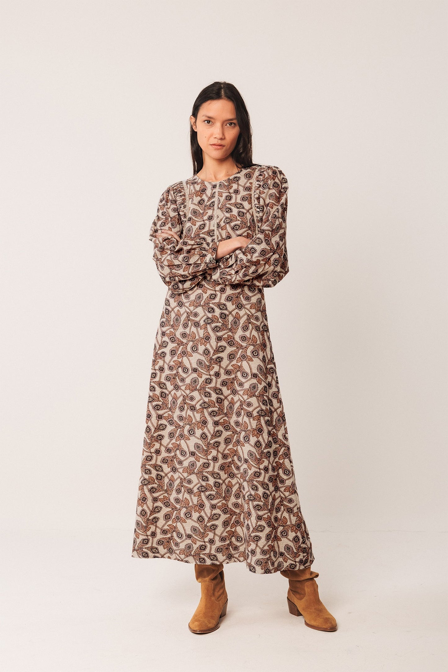 Indi & Cold Dress Beige