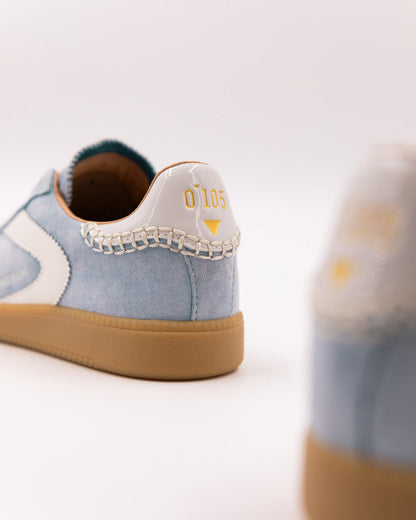 0-105 Nova Light Blue low-top sneakers
